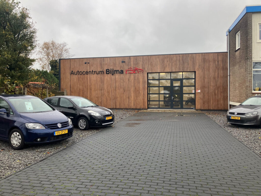 Autocentrum Bijma